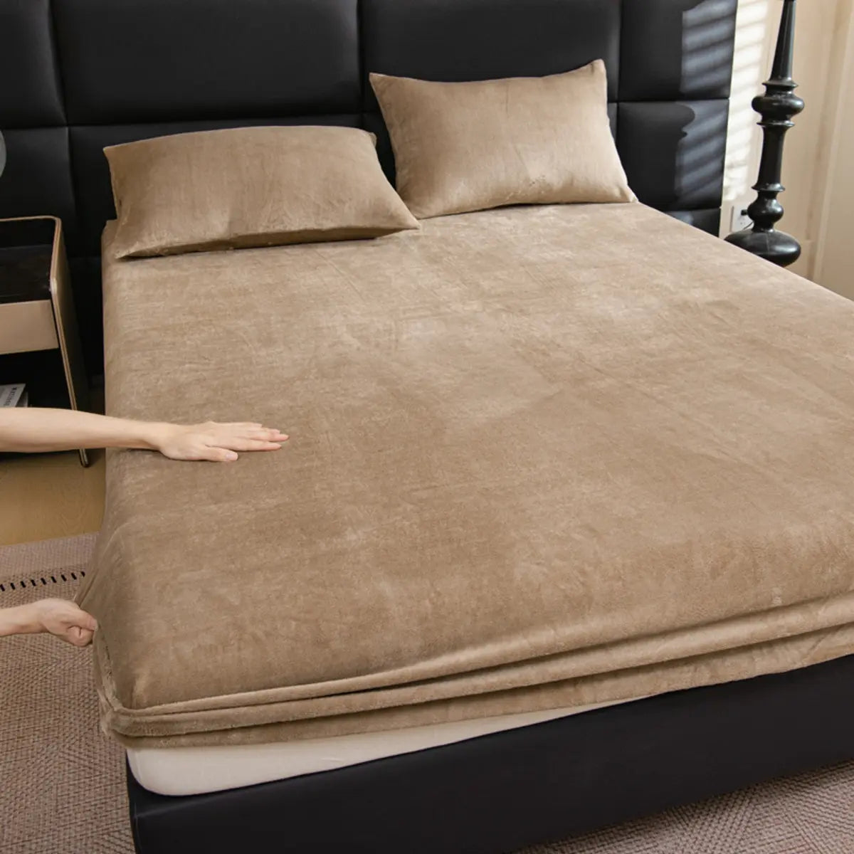 2/3-Piece Plush Orange Mattress Protector Set, Soft Comfy Bedding, Includes 1 Fitted Sheet & 2 Pillowcases, 6"-18" Deep Pocket Design, Soft Breathable & Stain-Resistant, Machine Washable, Ideal for Bedroom, Guest Room, Dorm