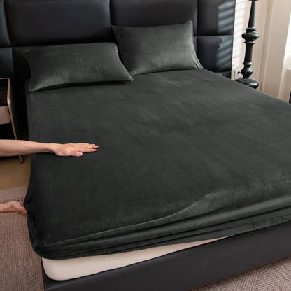 2/3-Piece Plush Orange Mattress Protector Set, Soft Comfy Bedding, Includes 1 Fitted Sheet & 2 Pillowcases, 6"-18" Deep Pocket Design, Soft Breathable & Stain-Resistant, Machine Washable, Ideal for Bedroom, Guest Room, Dorm