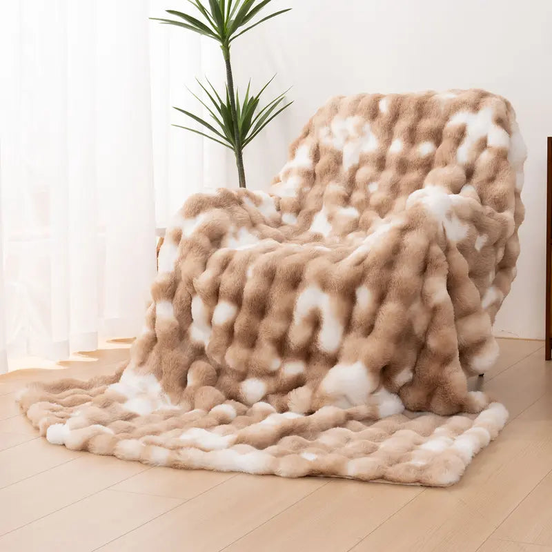 500GSM Faux Rabbit Fur Plush Blanket, Ultra Soft Fluffy Plush Throw for Stress & Anxiety Relief, Thick Warm Cozy Blanket for Couch, Bed, Travel & Relaxation, Oversized, Cozy, Soft Warm Throw