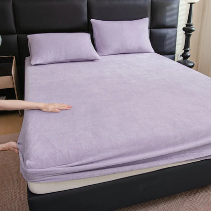 2/3-Piece Plush Orange Mattress Protector Set, Soft Comfy Bedding, Includes 1 Fitted Sheet & 2 Pillowcases, 6"-18" Deep Pocket Design, Soft Breathable & Stain-Resistant, Machine Washable, Ideal for Bedroom, Guest Room, Dorm