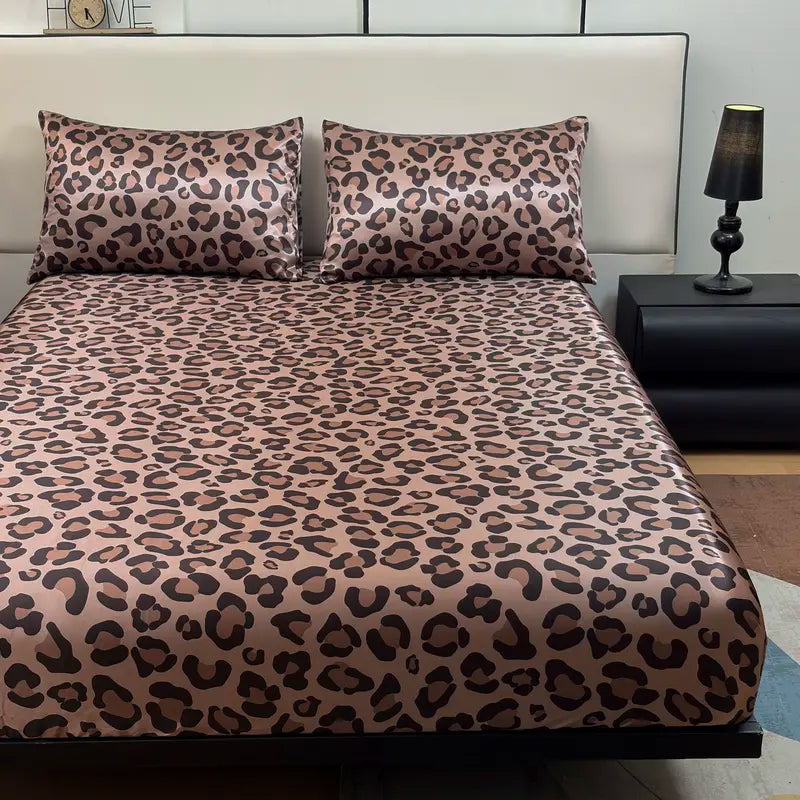 2/3-Piece Leopard Print Satin Bedding Set – Soft Breathable Fitted Sheet & Pillowcases, Deep Pocket, All-Season Comfort for Home Hotel style Bedroom Decor
