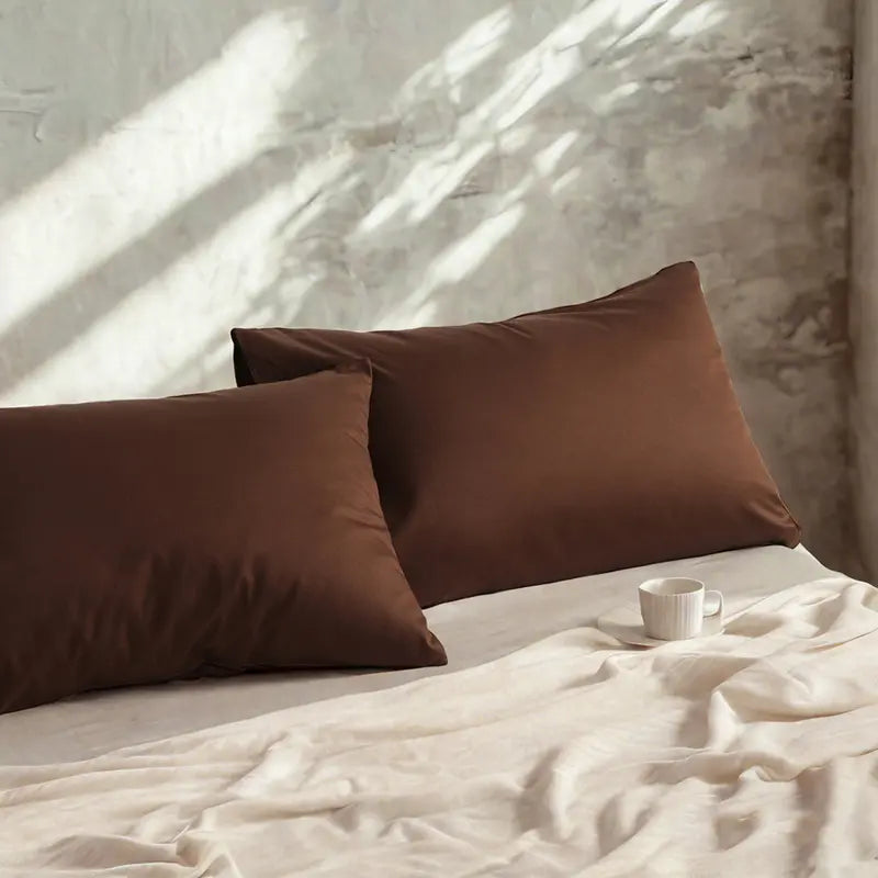 100% Cotton Pillowcases (2-Pack) - Anti-Allergic, Soft, Breathable, Easy-Care Bedding with Envelope Closure, Suitable for Sensitive Skin, Ideal for Restful Sleep & Minimalist Bedroom Clean Aesthetic Linens